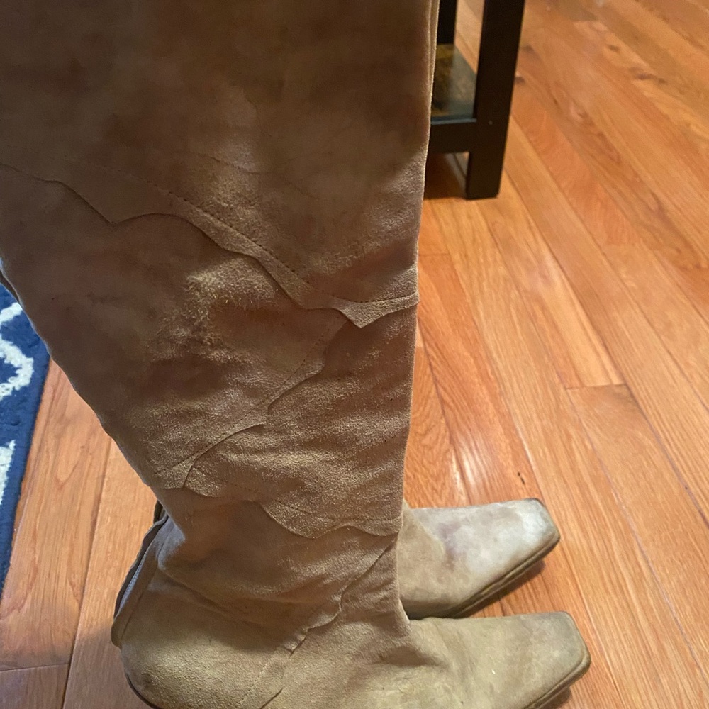 Vintage Nine West knee high suede boot